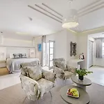 Kouros Art - Designed For Adults Ξενοδοχείο 4*