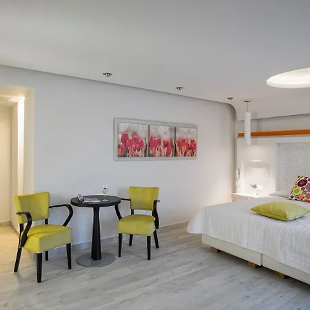 Kouros Art - Designed For Adults Hotel