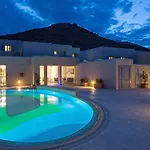Kouros Art - Designed For Adults Hotel