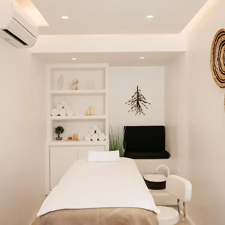 ホテル Kouros Art - Designed For Adults ステリダ